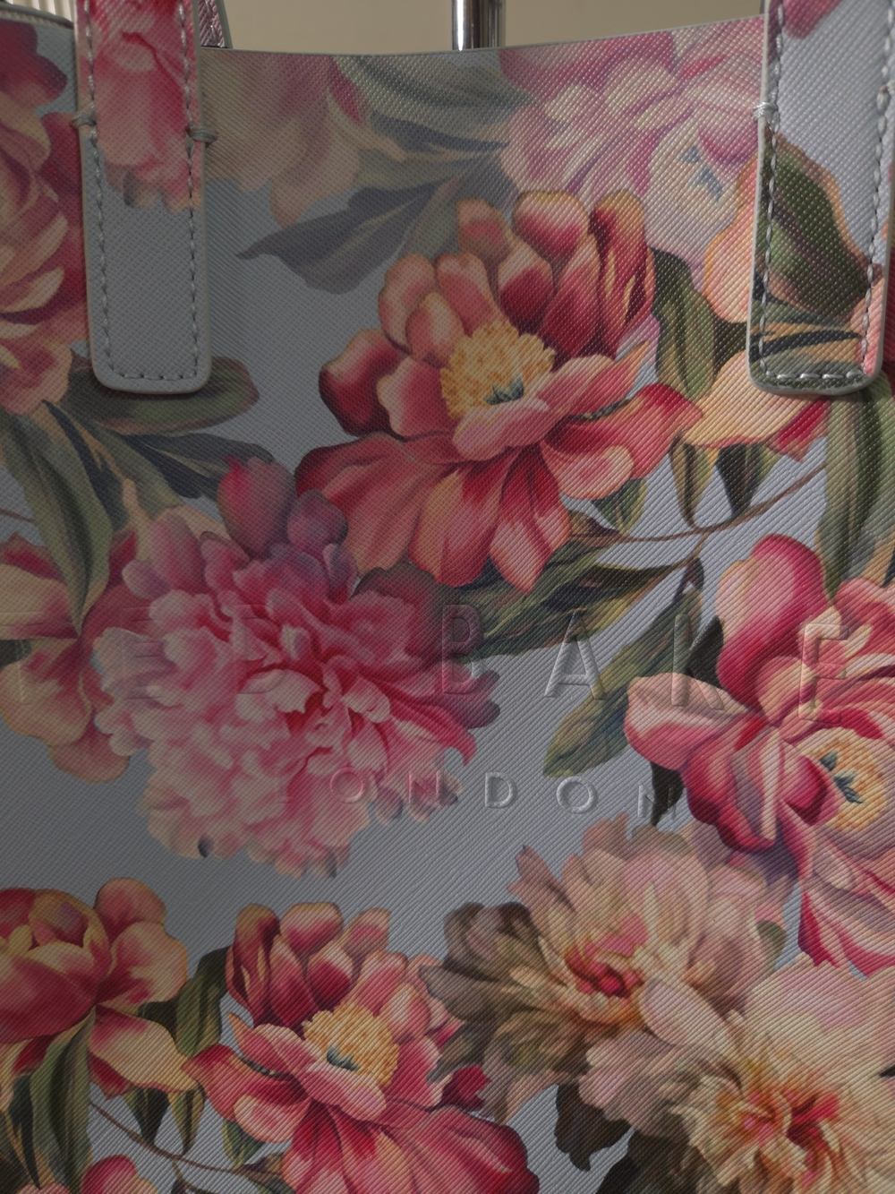 NWT Ted Baker Seacon Bright Blue Multi Floral Tote - Picture 4 of 7